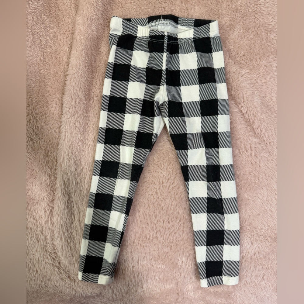 🔴🔴Cat & Jack Black and White Plaid Leggings